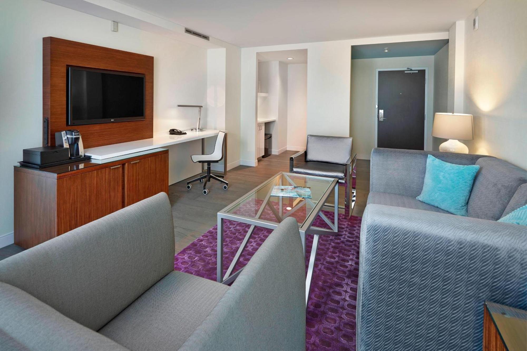 Renaissance Edmonton Airport Hotel Nisku Zewnętrze zdjęcie